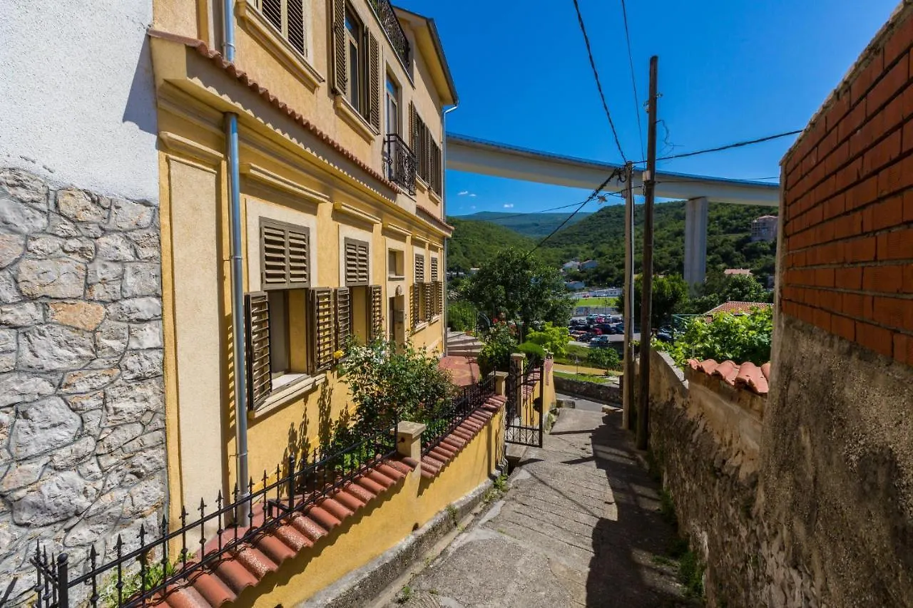 Petrinovic C Lägenhet Crikvenica