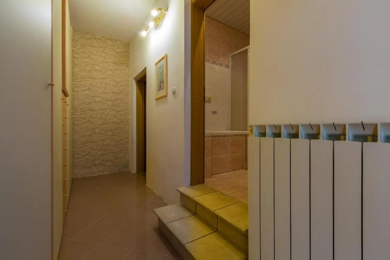 Petrinovic C Lägenhet Crikvenica